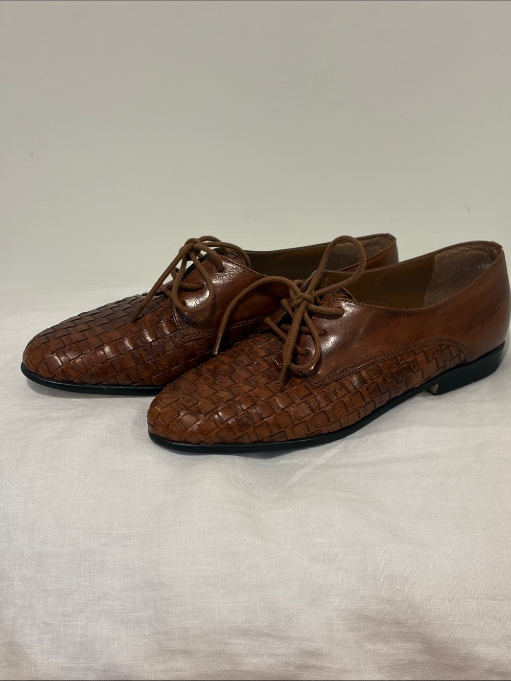 Trotters Brown Woven Leather Lace-Up Flats